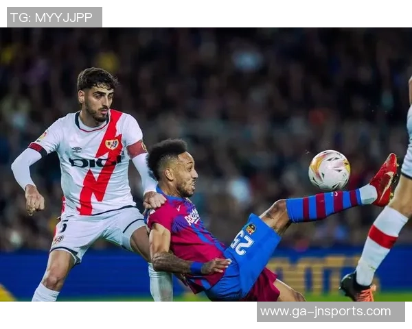 塞维利亚与巴列卡诺激战正酣比赛结果揭晓引发热议